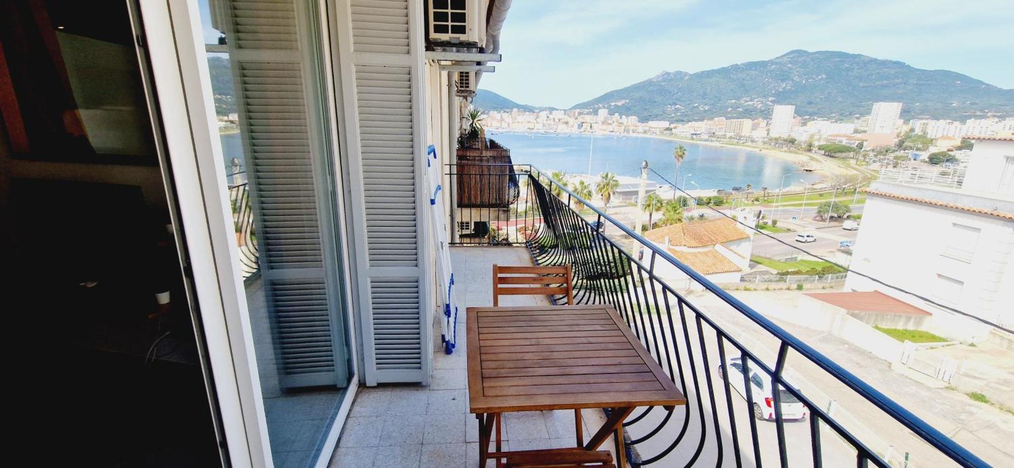 Magnifique Appartement Avec Balcon Vue Mer A L'Entree D'Ajaccio Ajaccio  Luaran gambar